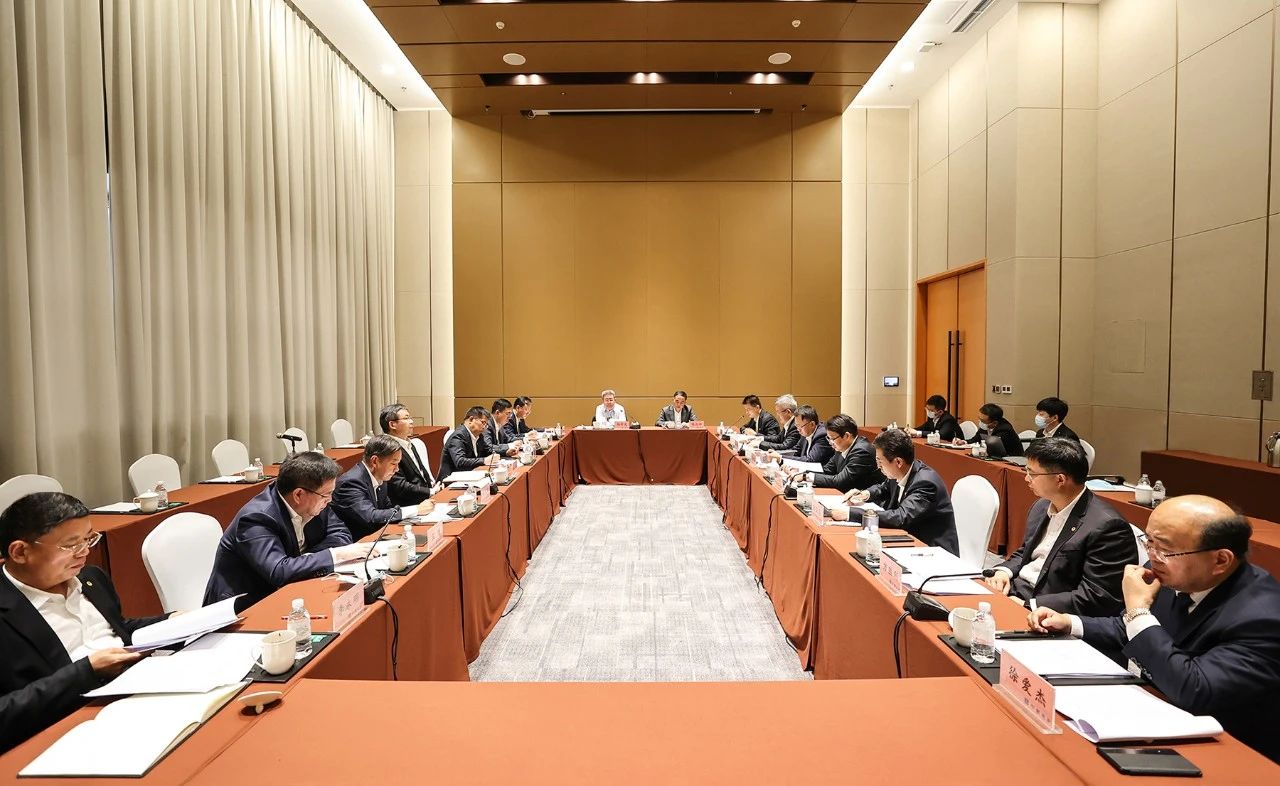 2084b8a14e53452f39034f603c392945.jpg 2084b8a14e53452f39034f603c392945.jpg