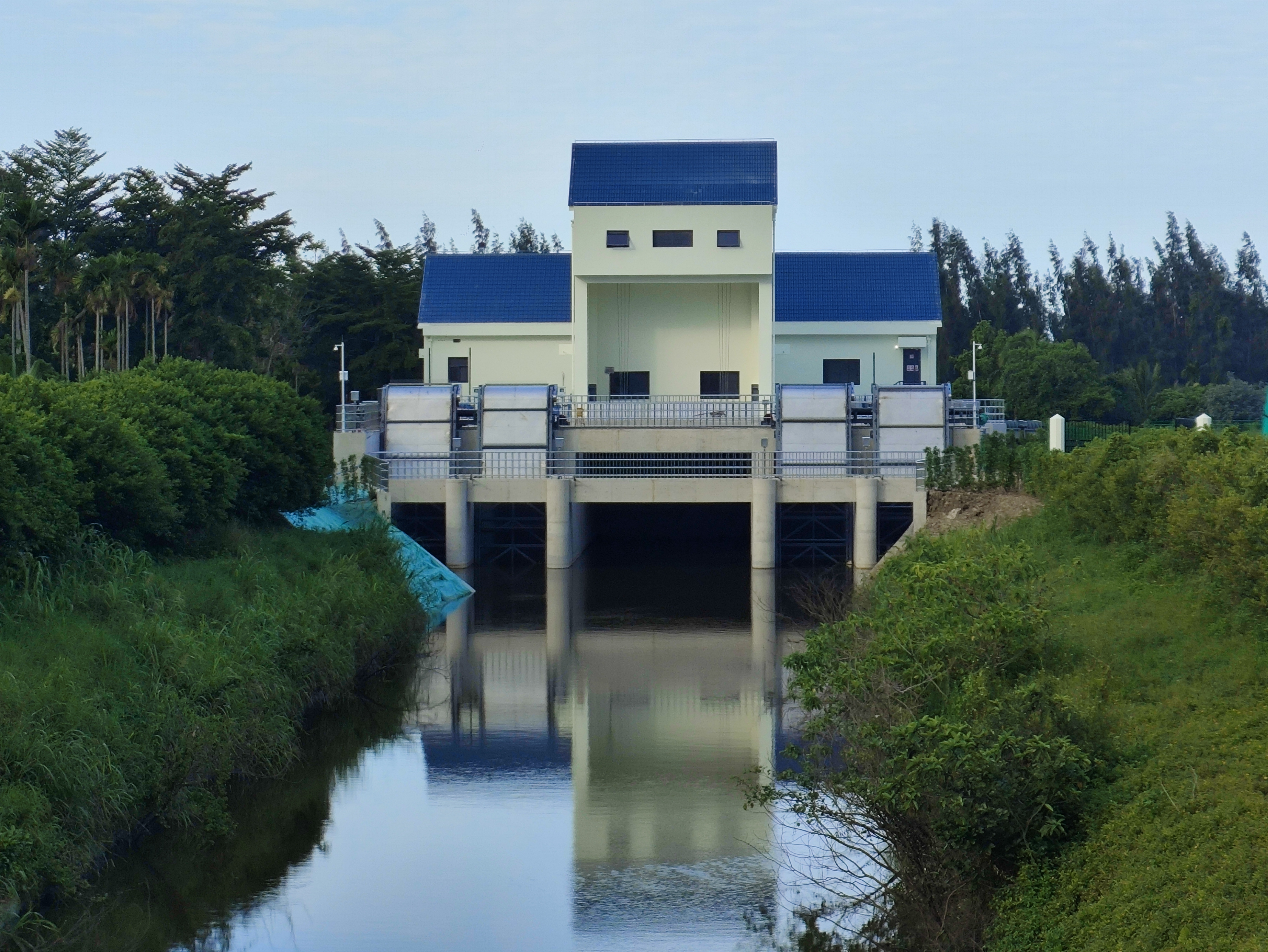 博鳌排水防涝工程龙忠沟泵站.jpg 博鳌排水防涝工程龙忠沟泵站.jpg