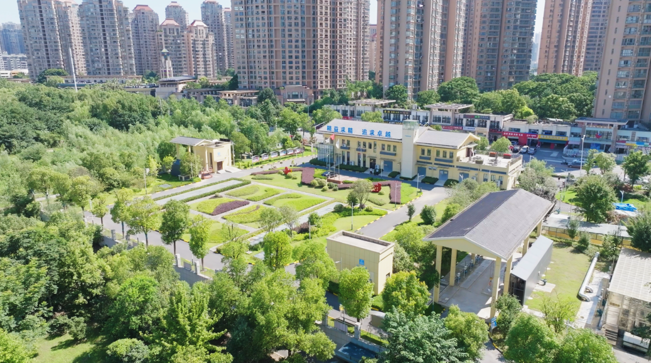 深邃222.png 深邃222.png