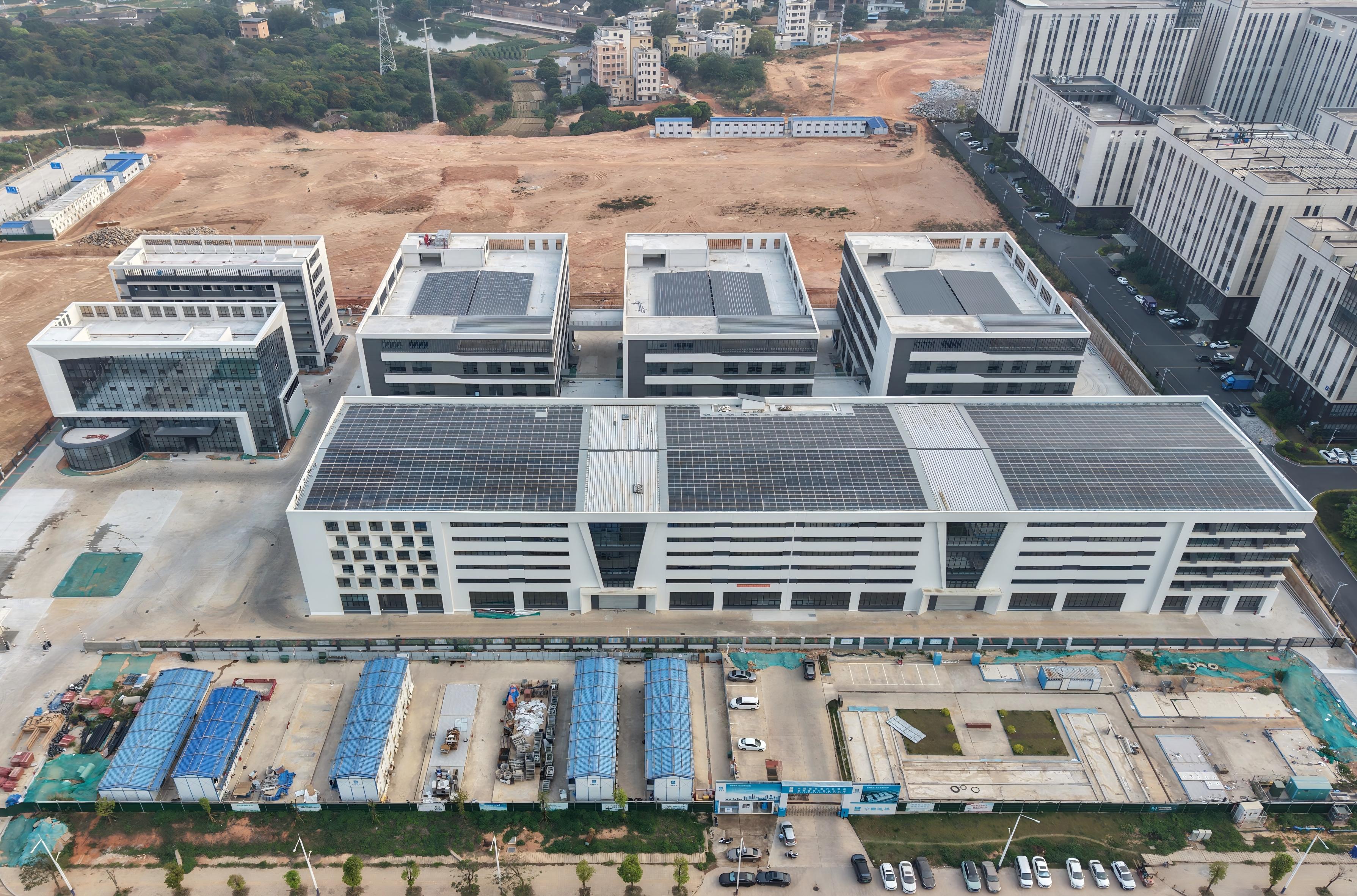 0415【av国产】-发展公司惠州绿色低碳厂房项目顺利通过竣工验收.jpg