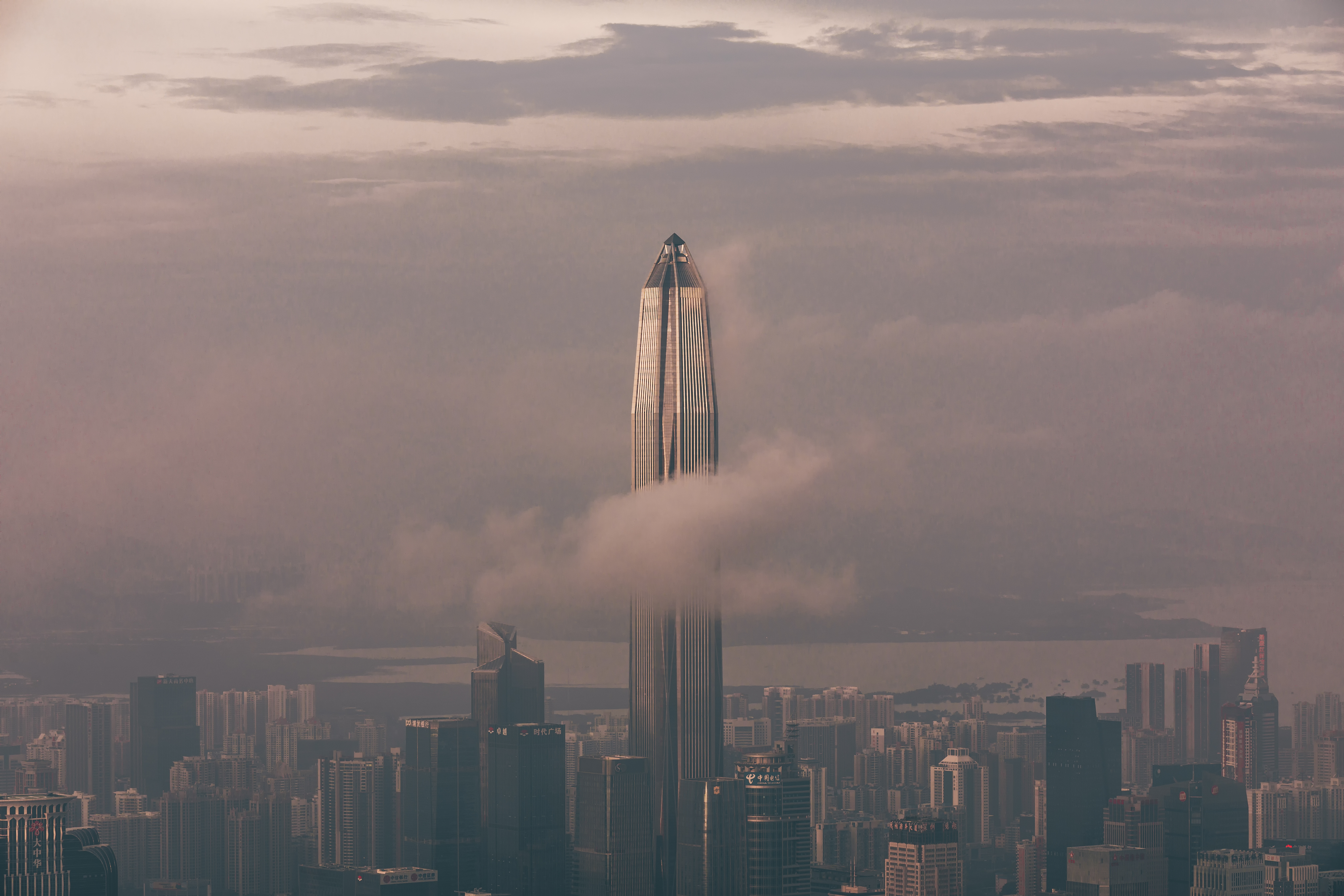 1《丰碑》中建一局 夏天龙.jpg