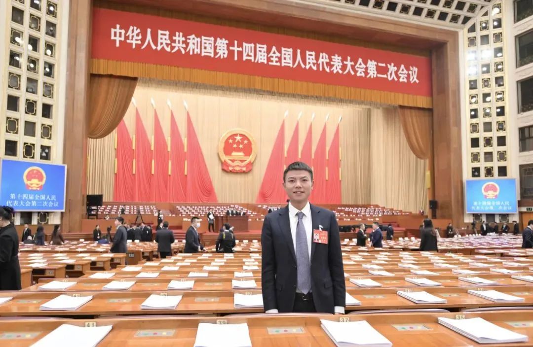 邹彬.jpg